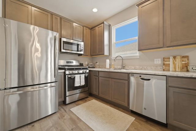 1074 E 114th Avenue, Crown Point, IN 46307