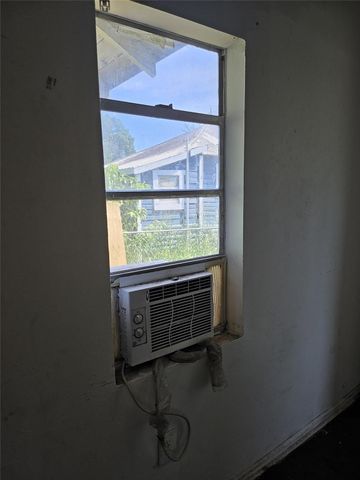 421 N 10th St, Fort Pierce, FL 34950