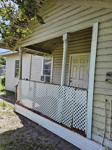 421 N 10th St, Fort Pierce, FL 34950