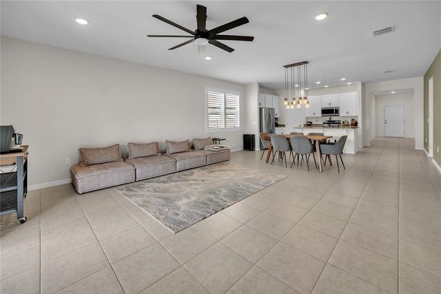 24401 SUNNYS HALO WAY, Sorrento, FL 32776
