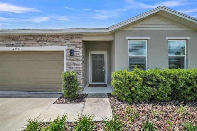 24401 SUNNYS HALO WAY, Sorrento, FL 32776