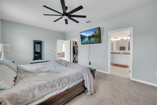 24401 SUNNYS HALO WAY, Sorrento, FL 32776
