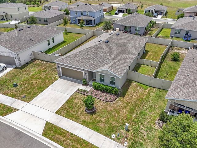 24401 SUNNYS HALO WAY, Sorrento, FL 32776