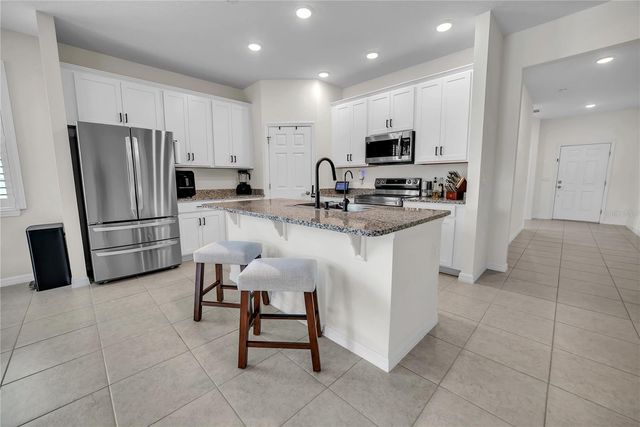 24401 SUNNYS HALO WAY, Sorrento, FL 32776