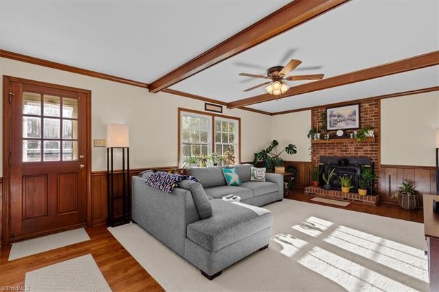 4 Horseshoe Court, Greensboro, NC 27410