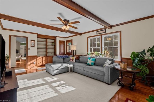 4 Horseshoe Court, Greensboro, NC 27410