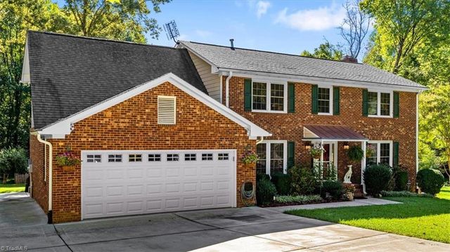 4 Horseshoe Court, Greensboro, NC 27410