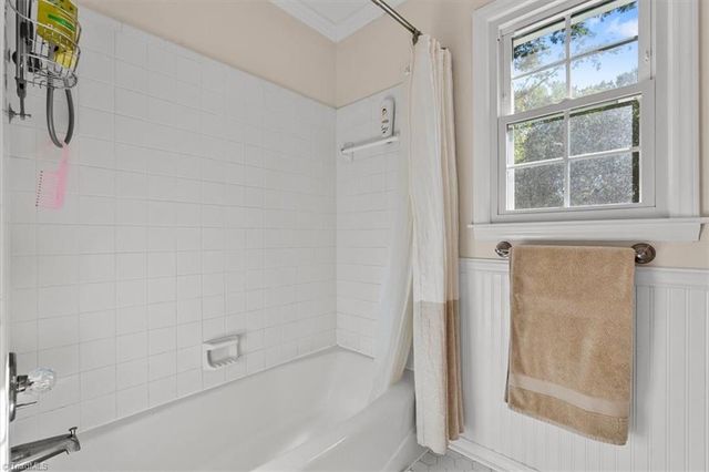4 Horseshoe Court, Greensboro, NC 27410