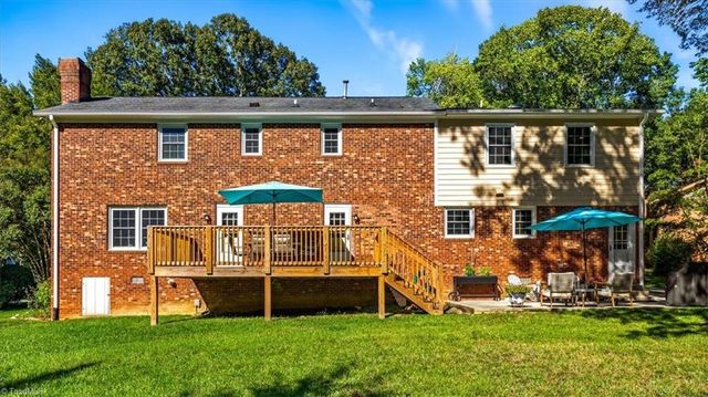 4 Horseshoe Court, Greensboro, NC 27410
