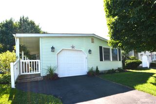 105 W Village Circle 105, Manorville, NY 11949