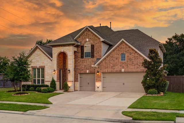 16918 Deep Falls Drive, Cypress, TX 77433