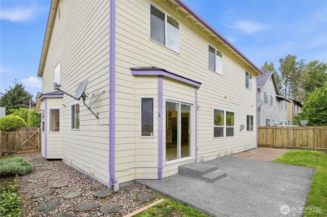 460 Ilwaco Avenue NE, Renton, WA 98059