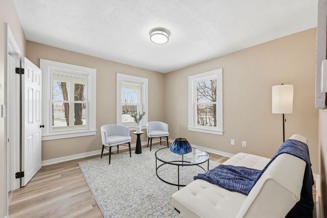 29 Lowell Ave, West Springfield, MA 01089