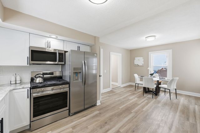 29 Lowell Ave, West Springfield, MA 01089