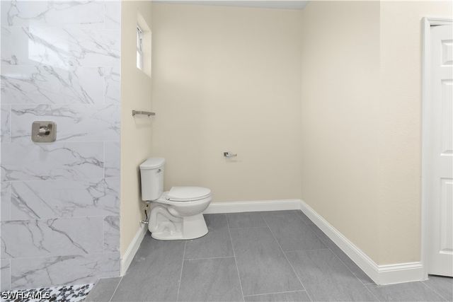 1043 Albert AVE, Lehigh Acres, FL 33971