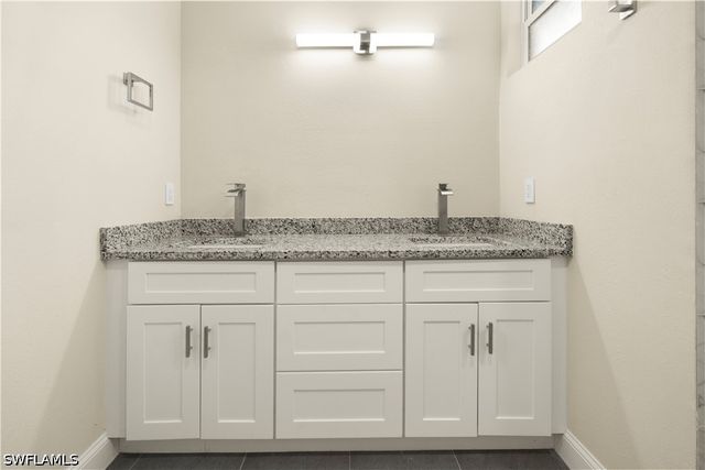 1043 Albert AVE, Lehigh Acres, FL 33971