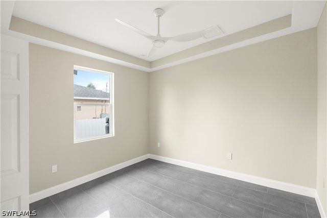 1043 Albert AVE, Lehigh Acres, FL 33971