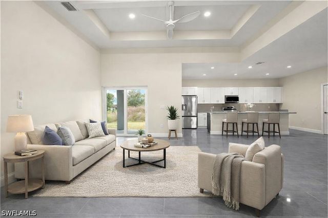 1043 Albert AVE, Lehigh Acres, FL 33971