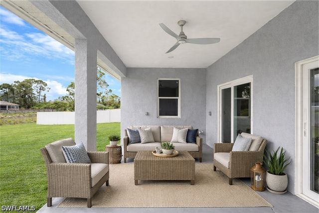 1043 Albert AVE, Lehigh Acres, FL 33971