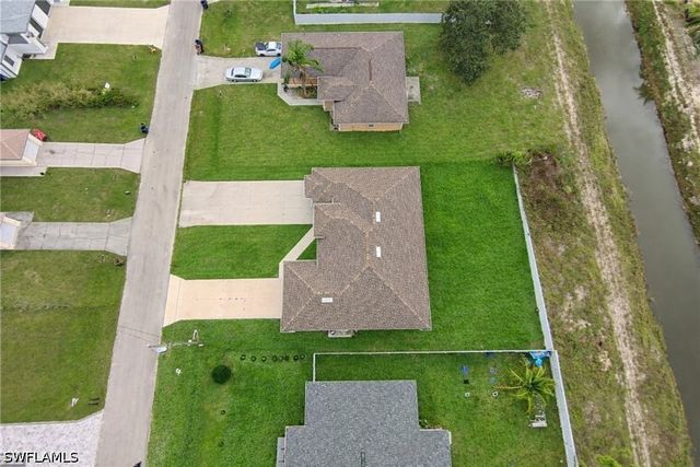 1043 Albert AVE, Lehigh Acres, FL 33971