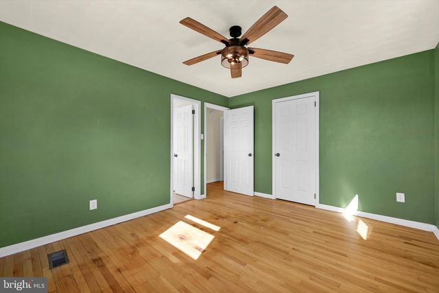 2401 BELAIR DR, Dover, PA 17315