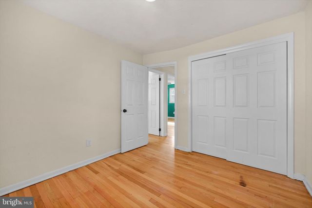 2401 BELAIR DR, Dover, PA 17315