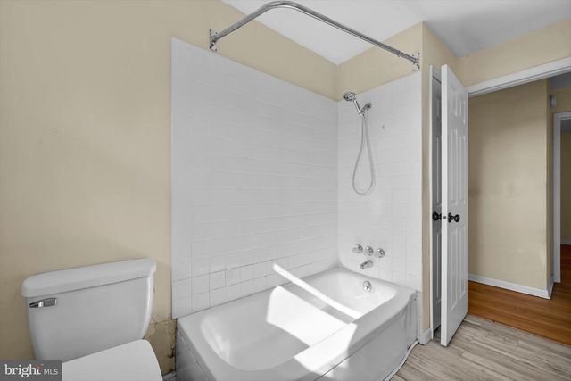 2401 BELAIR DR, Dover, PA 17315