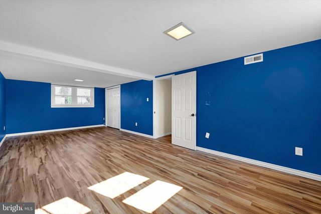 2401 BELAIR DR, Dover, PA 17315