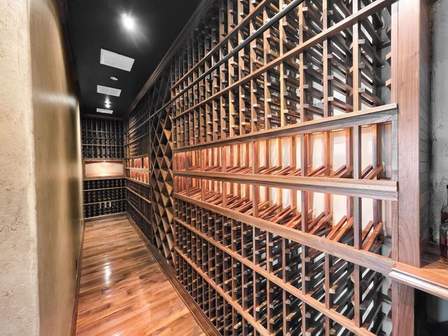 1239 Lagoon Drive, Crystal Beach, TX 77650