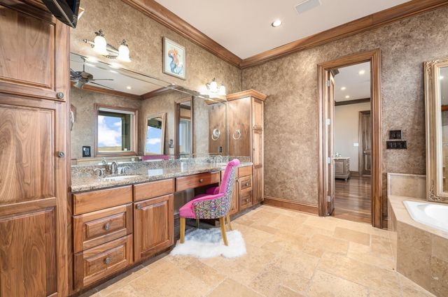 1239 Lagoon Drive, Crystal Beach, TX 77650