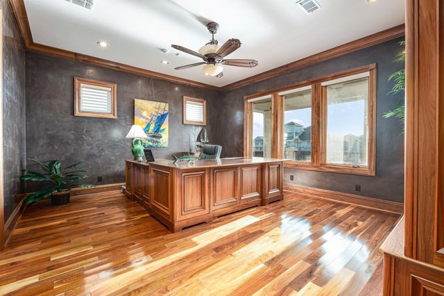 1239 Lagoon Drive, Crystal Beach, TX 77650