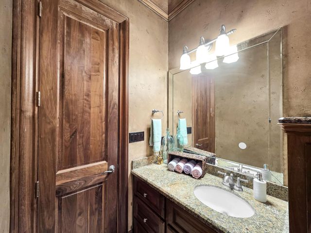 1239 Lagoon Drive, Crystal Beach, TX 77650