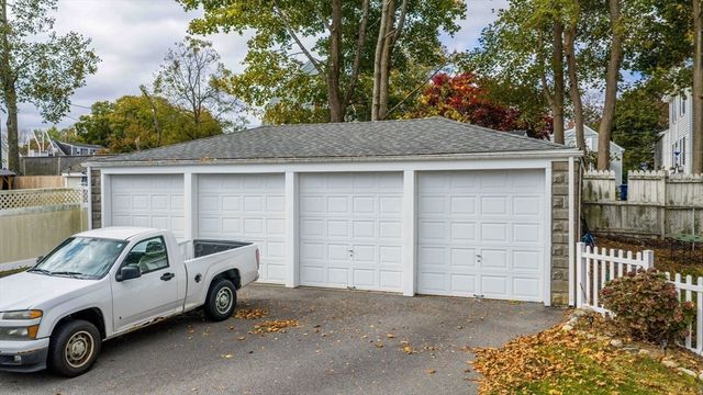 179 Tremont St, New Bedford, MA 02740