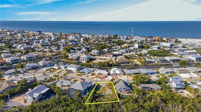 311 Donora BLVD, Fort Myers Beach, FL 33931