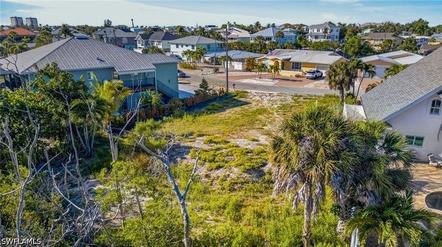 311 Donora BLVD, Fort Myers Beach, FL 33931