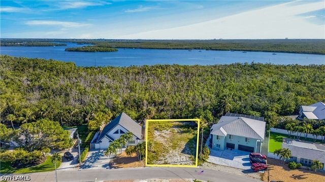 311 Donora BLVD, Fort Myers Beach, FL 33931