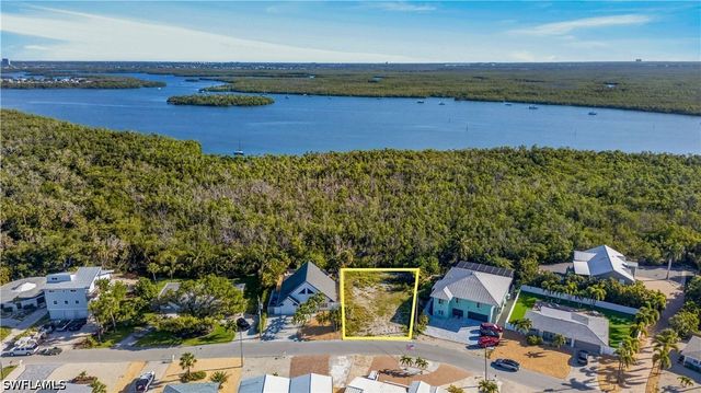 311 Donora BLVD, Fort Myers Beach, FL 33931