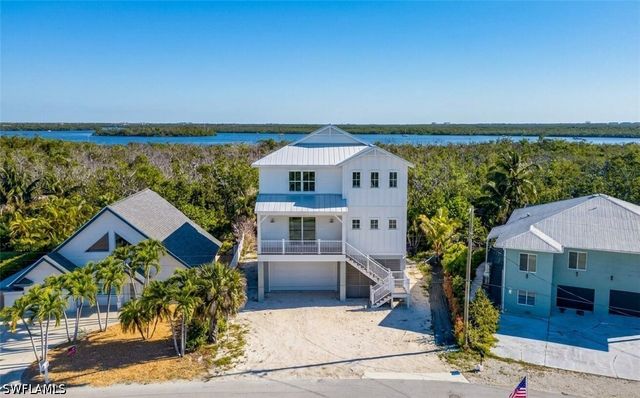 311 Donora BLVD, Fort Myers Beach, FL 33931