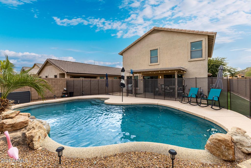 Image 18 of property listing at 23219 N 21ST Place, Phoenix, AZ 85024