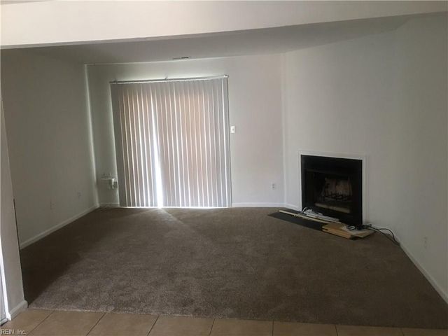 3707 Sugar Creek CIR, Portsmouth, VA 23703