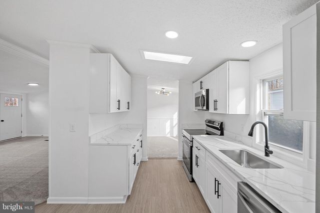 402 BOONES DR, Lothian, MD 20711