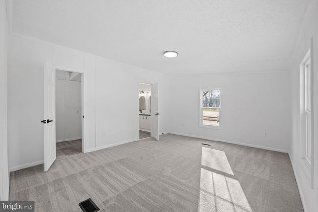 402 BOONES DR, Lothian, MD 20711