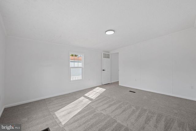 402 BOONES DR, Lothian, MD 20711