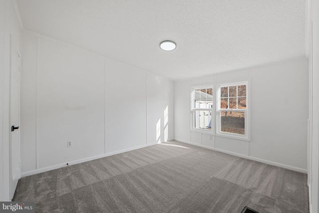 402 BOONES DR, Lothian, MD 20711