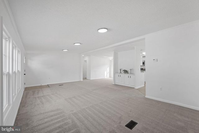 402 BOONES DR, Lothian, MD 20711