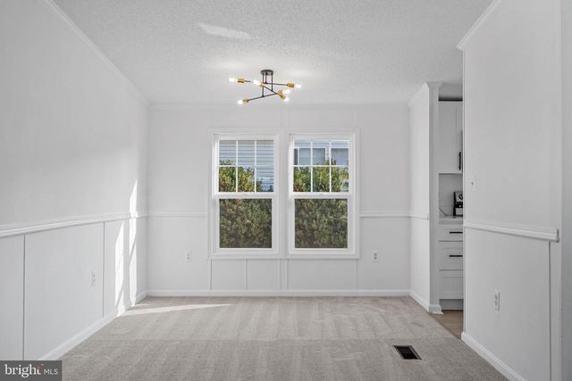 402 BOONES DR, Lothian, MD 20711