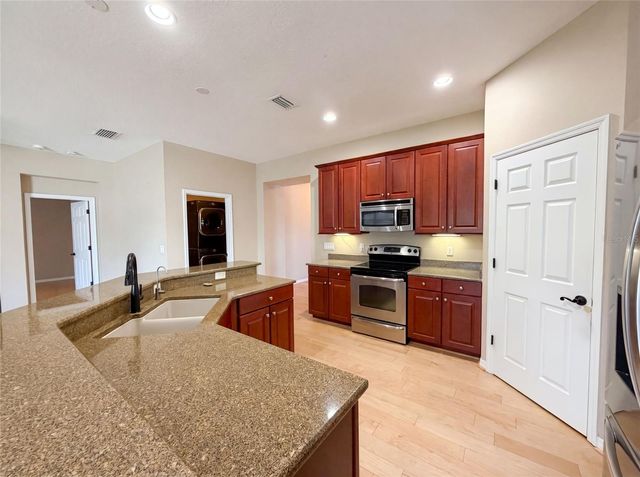 5605 WINDSONG OAK DRIVE, Leesburg, FL 34748