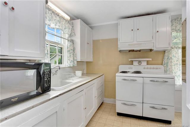 1004 Iona Street, Fairmont, NC 28340