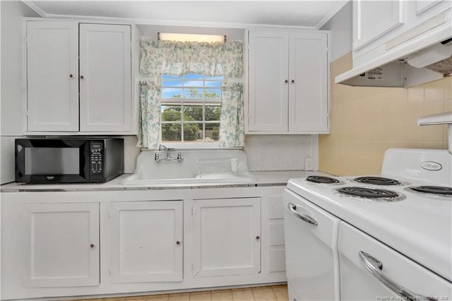 1004 Iona Street, Fairmont, NC 28340