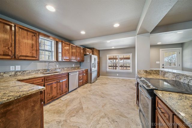 2729 Bowman Road 496, Mannford, OK 74044